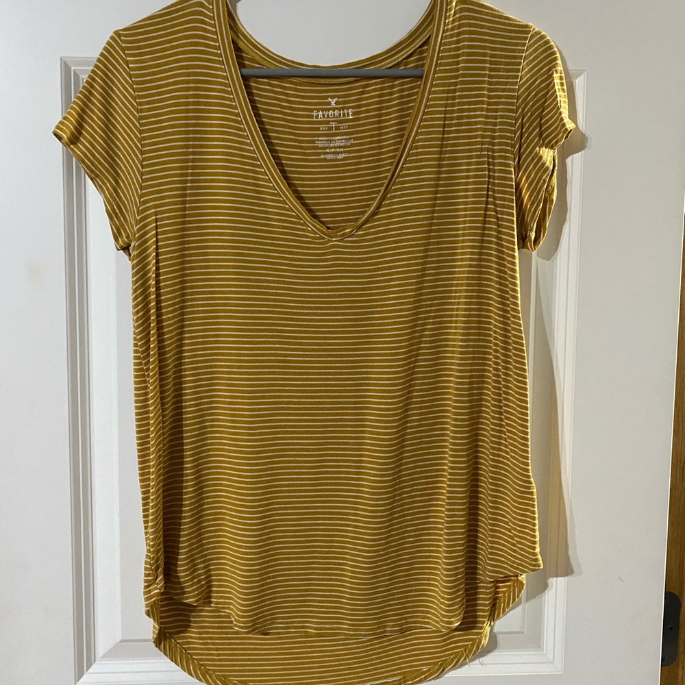 american eagle tshirt